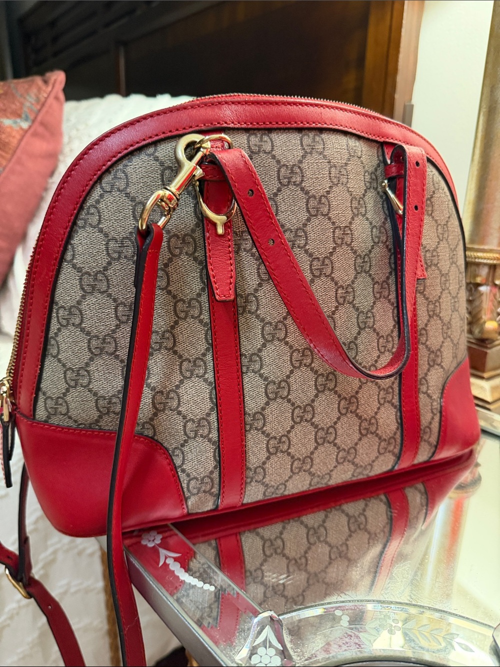 GUCCI Beige GG Supreme Satchel w/Red Leather Trim, dust bag, detachable Gucci - Picture 9 of 12